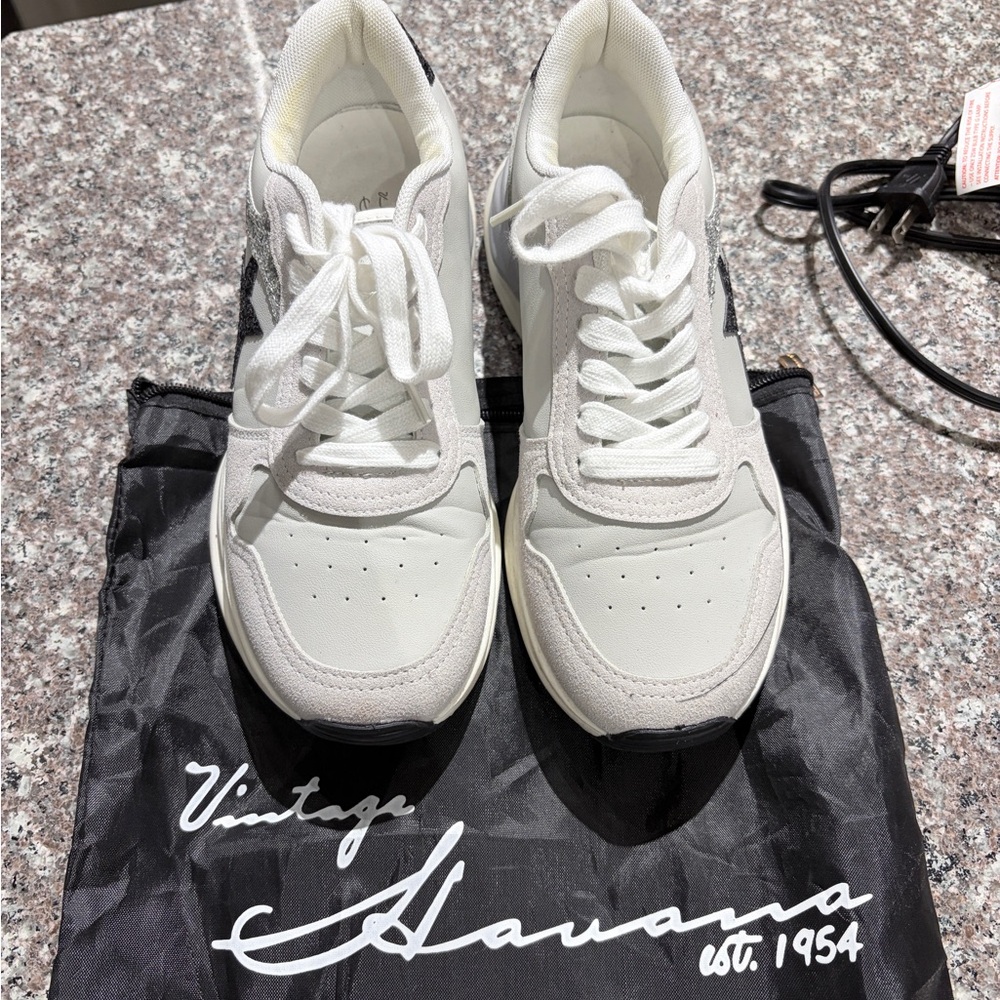Vintage Havana White and Off-White Women’s Low-Top Sneakers